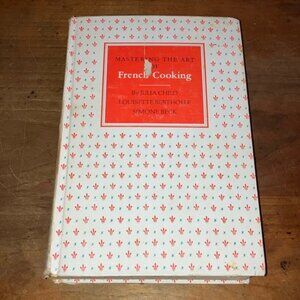 Mastering the Art of French Cooking Book first edition 1961 by Julia child Beck